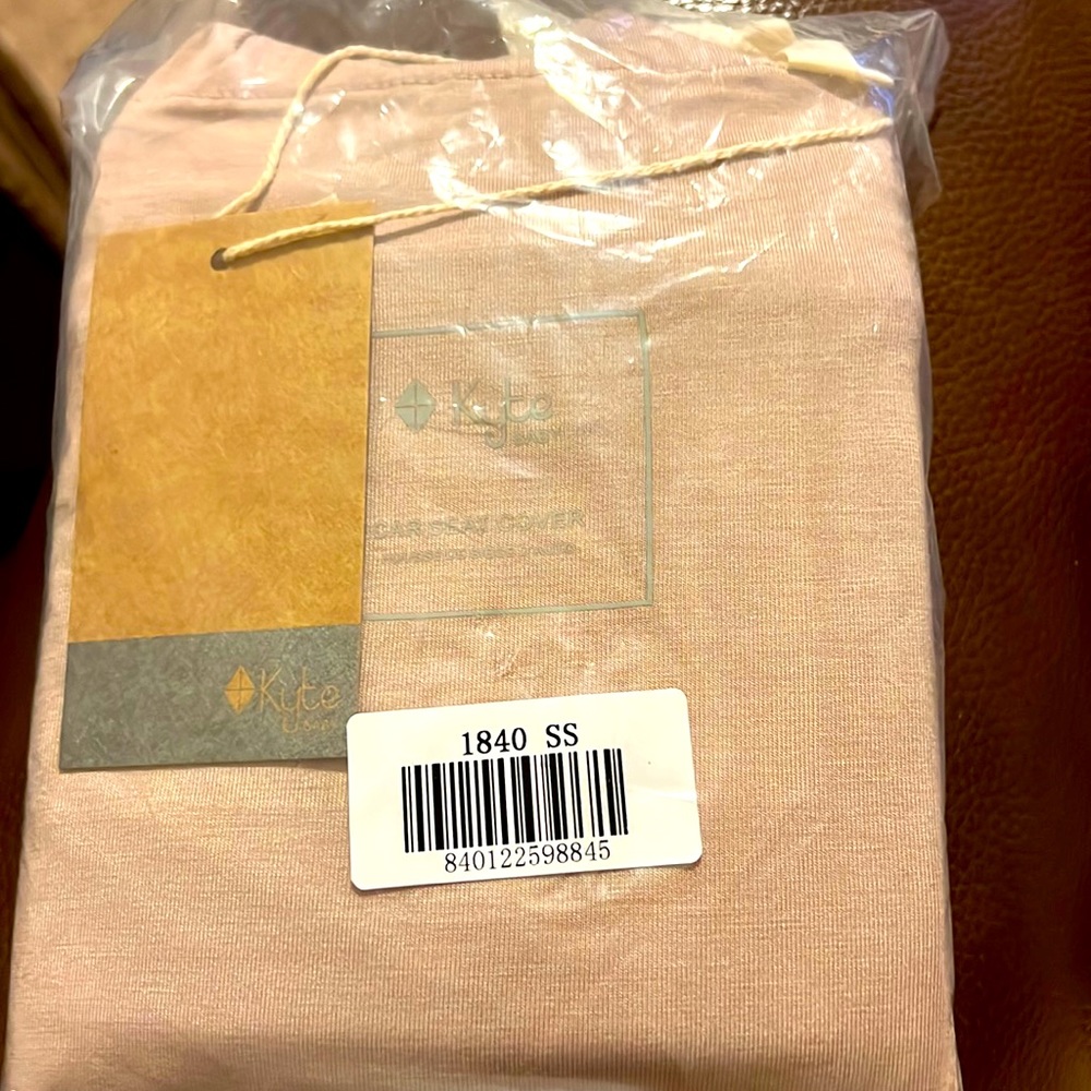 Kyte Baby NEW Car Seat Cover. Sunset color. NIB.